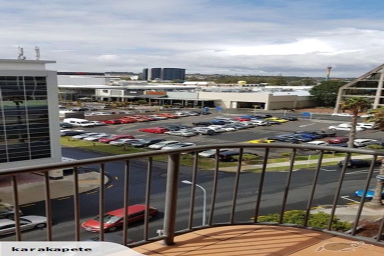 Photo of property in 7j/18 Ronwood Avenue, Manukau, Auckland, 2104