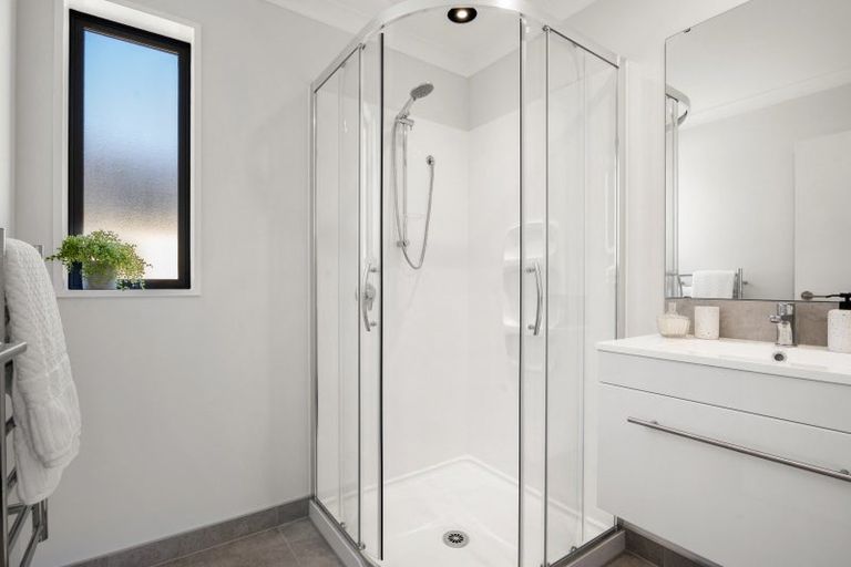 Photo of property in 5 Pouate Way, Waiuku, 2123