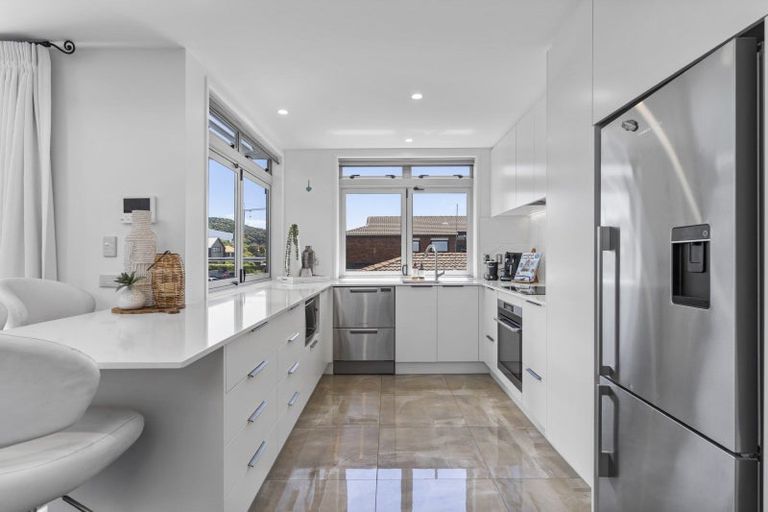 Photo of property in 1 Rita Street, Mount Maunganui, 3116