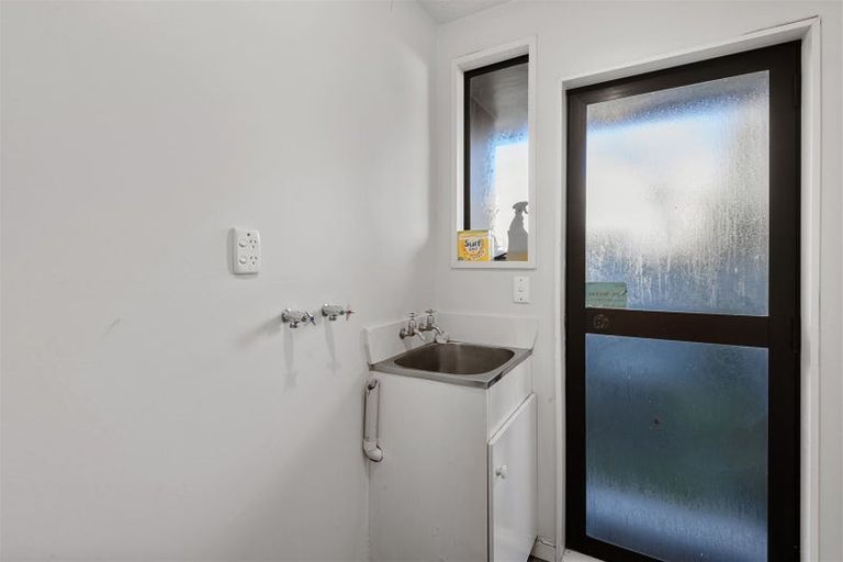 Photo of property in 122 Tilford Street, Woolston, Christchurch, 8062