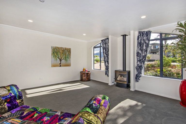 Photo of property in 16 Pebble Beach Boulevard, Te Kamo, Whangarei, 0112