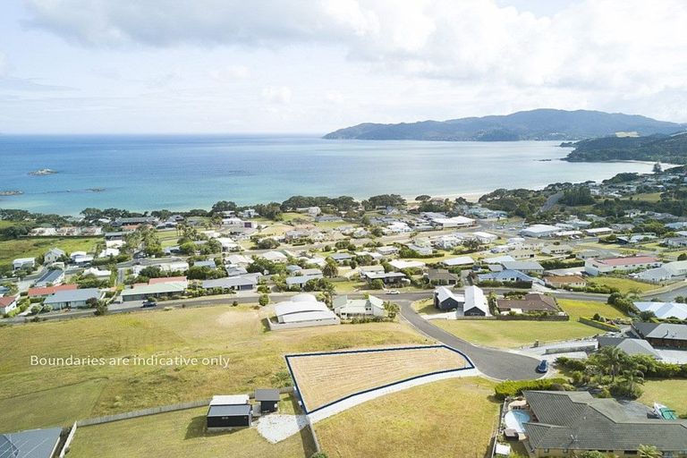 Photo of property in 8 Oden Hill, Coopers Beach, 0420