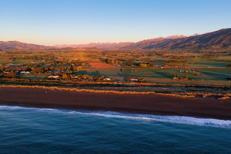 Photo of property in 44 Beach Road, Kaikoura Flat, Kaikoura, 7371