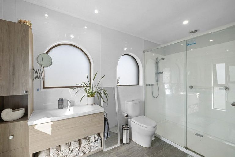 Photo of property in 17 Pukekohatu Street, Waitara, 4320