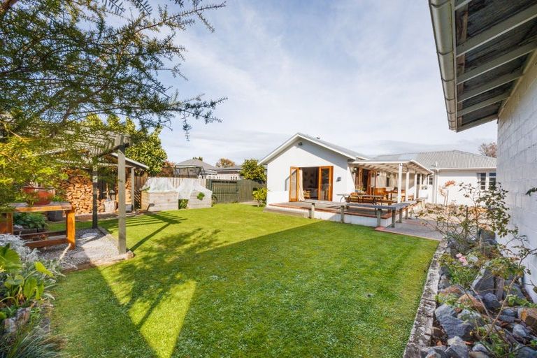 Photo of property in 35 Collingwood Street, Hokowhitu, Palmerston North, 4410