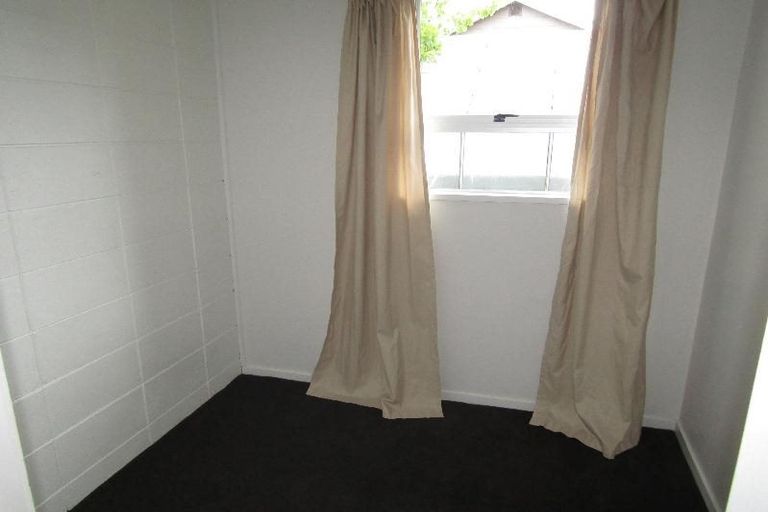 Photo of property in 4 Kereru Street, Two Mile Bay, Taupo, 3330