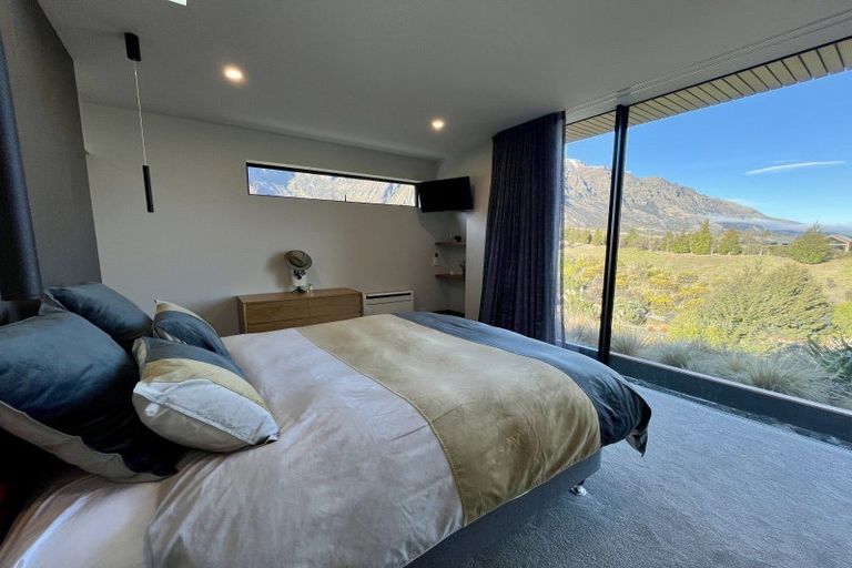 Photo of property in 20 Mckellar Drive, Jacks Point, Queenstown, 9371