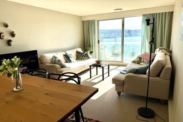 Photo of property in The Capital, 22/370 Oriental Parade, Oriental Bay, Wellington, 6011