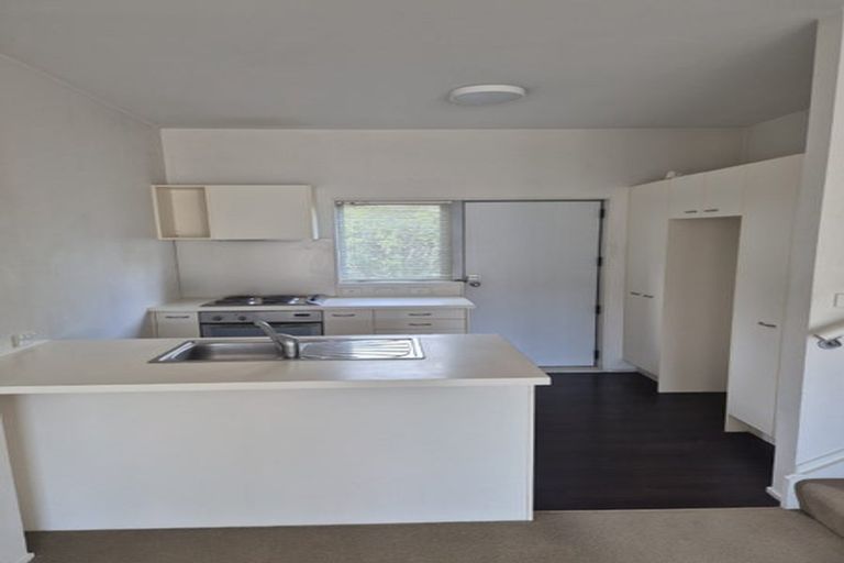 Photo of property in 8/7 Kelvin Hart Drive, East Tamaki, Auckland, 2013