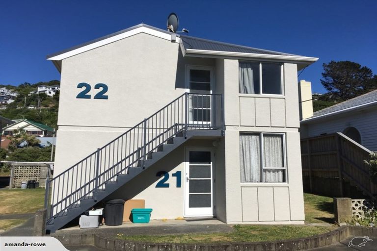 Photo of property in 21/125u Queens Drive, Lyall Bay, Wellington, 6022