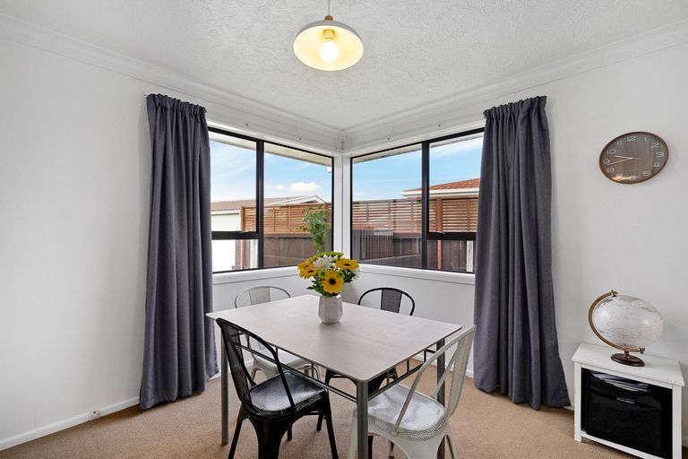 Photo of property in 8 Hussar Place, Hoon Hay, Christchurch, 8025