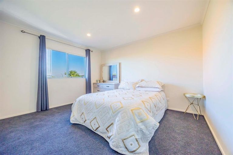 Photo of property in 10 Clea View, Gulf Harbour, Whangaparaoa, 0930