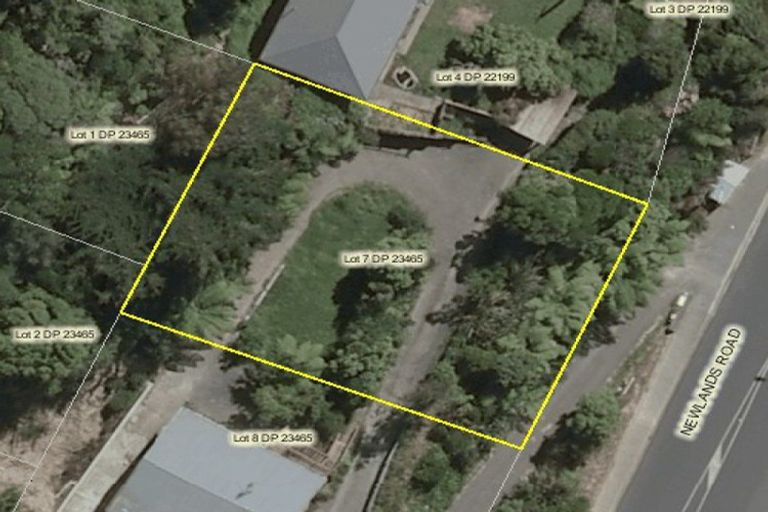 Photo of property in 119 Newlands Road, Newlands, Wellington, 6037