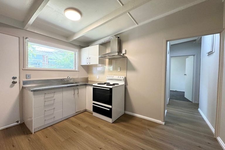 Photo of property in 4/17 Glengarry Road, Glen Eden, Auckland, 0602