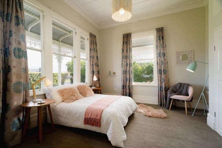 Photo of property in 73 Royal Crescent, Saint Kilda, Dunedin, 9012