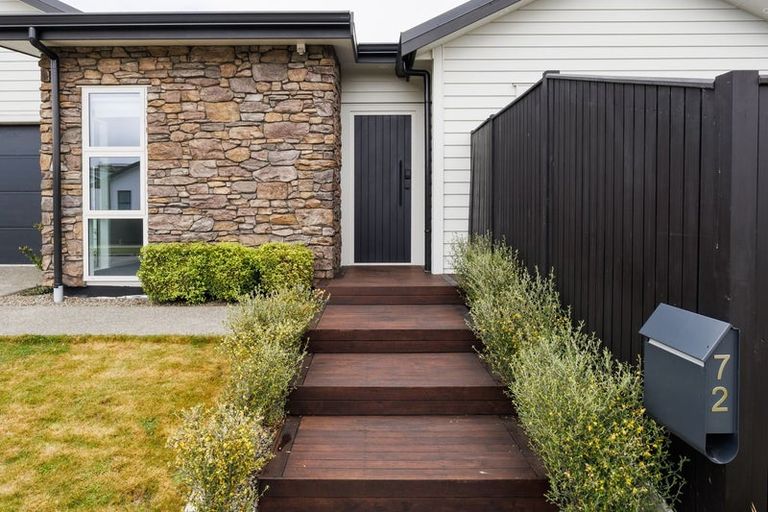 Photo of property in 72 Freedom Drive, Kelvin Grove, Palmerston North, 4414