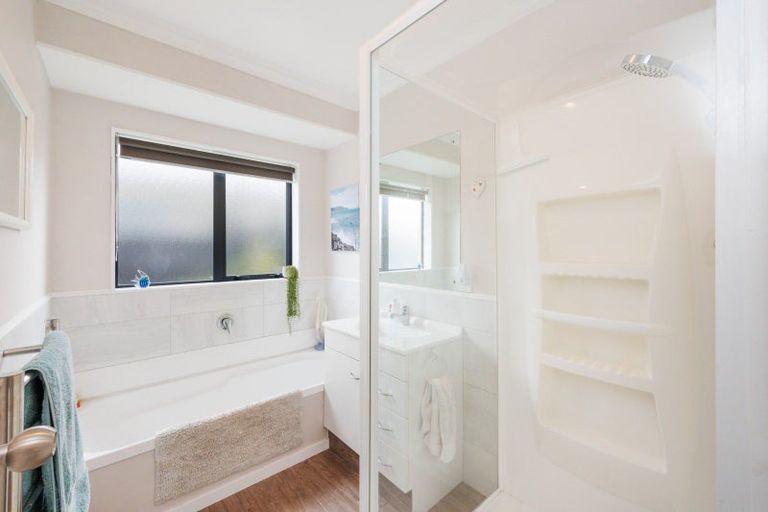 Photo of property in 49 Peter Hall Drive, Kelvin Grove, Palmerston North, 4414