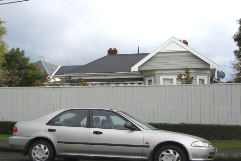 Photo of property in 5 Hawkesbury Avenue, St Albans, Christchurch, 8014