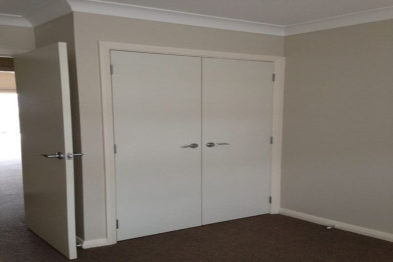 Photo of property in 34 Hayley Lane, East Tamaki Heights, Auckland, 2016