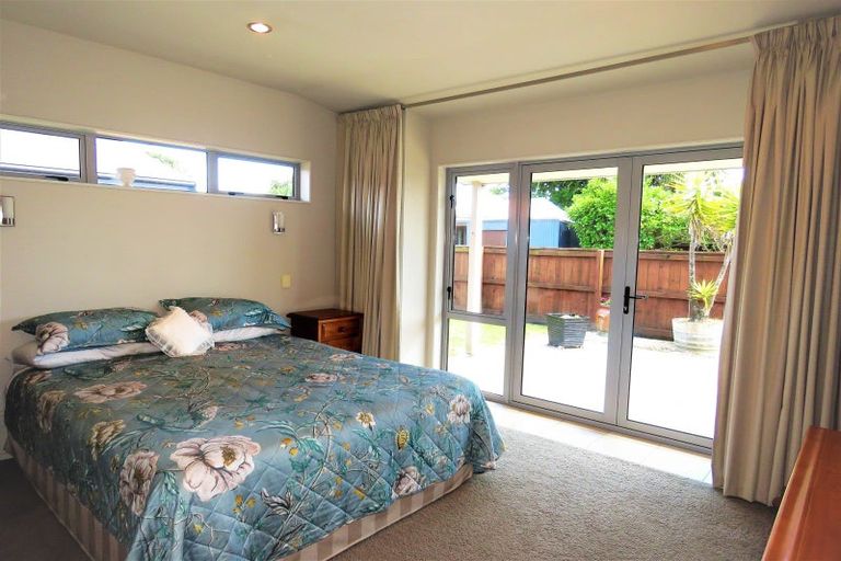 Photo of property in 30 Russell Street, Westport, 7825