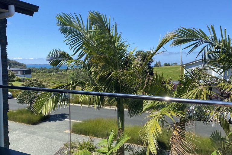 Photo of property in 38 Bounty Road, Long Bay, Auckland, 0630