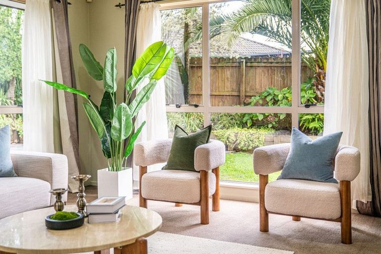Photo of property in 12 Redcastle Drive, East Tamaki, Auckland, 2013