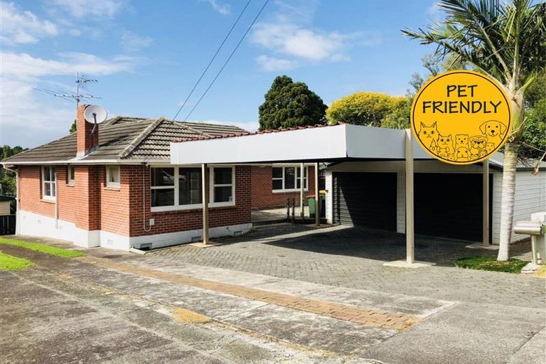 Photo of property in 57 Hutchinsons Road, Bucklands Beach, Auckland, 2014