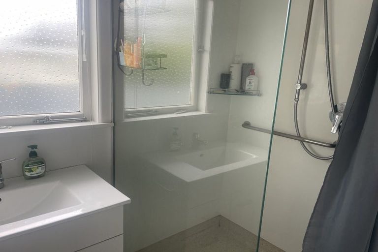 Photo of property in 106 Nottingley Road, Frimley, Hastings, 4120