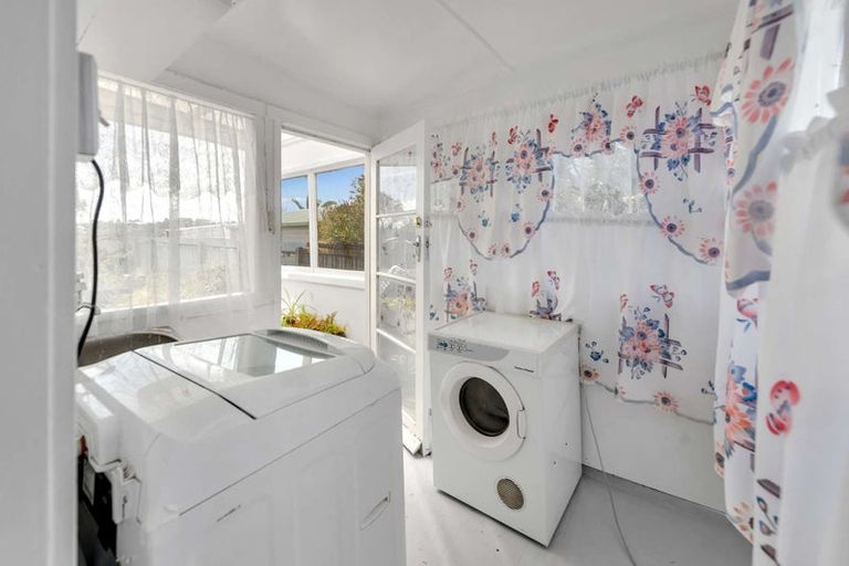 Photo of property in 3 Murch Place, Tawhero, Whanganui, 4500