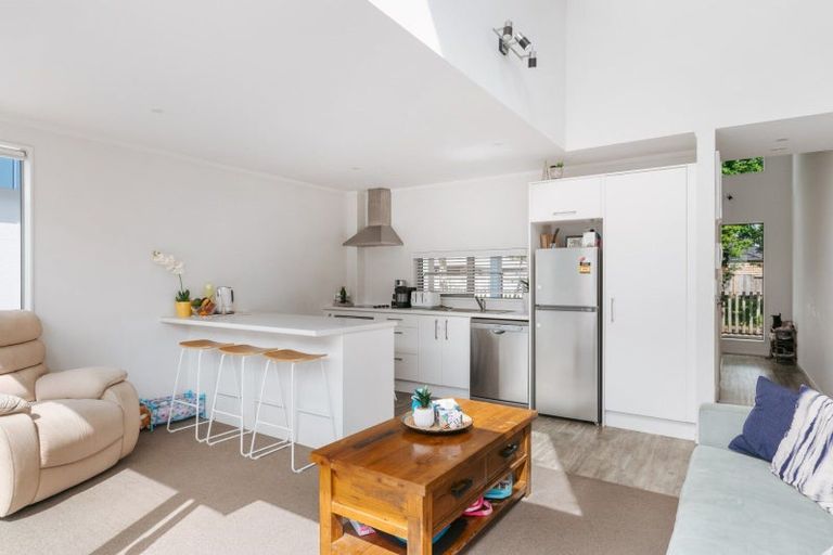 Photo of property in 31 Reynolds Place, Papamoa Beach, Papamoa, 3118