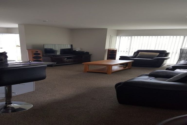 Photo of property in 49 Treestump Road, Takanini, 2112