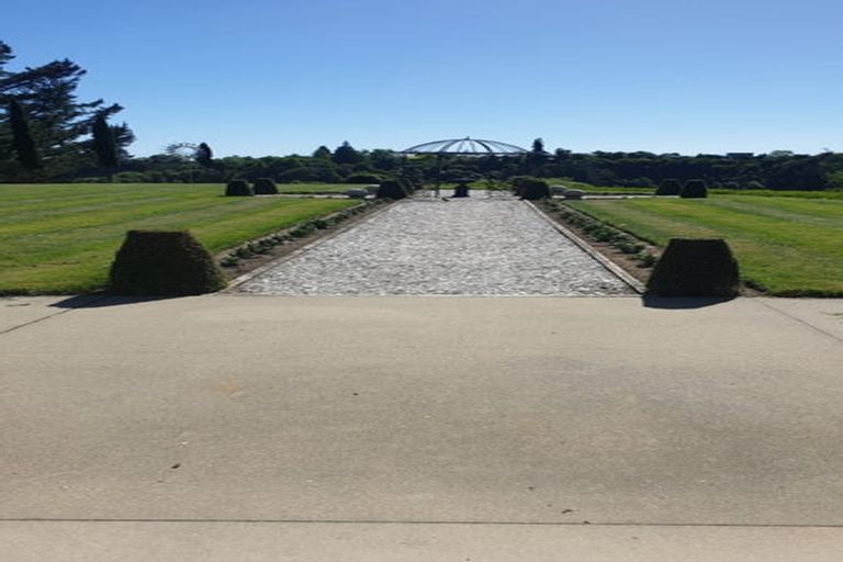 Photo of property in 14r Jason Place, Pyes Pa, Tauranga, 3112