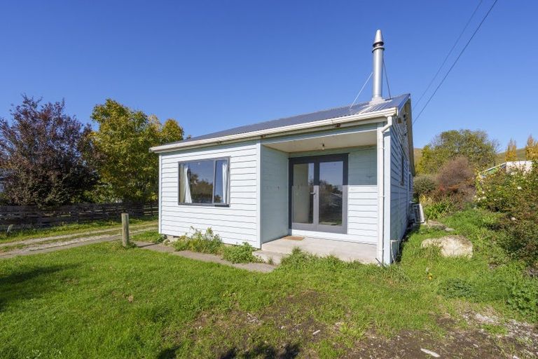 Photo of property in 9 Princes Street, Waikari, 7420