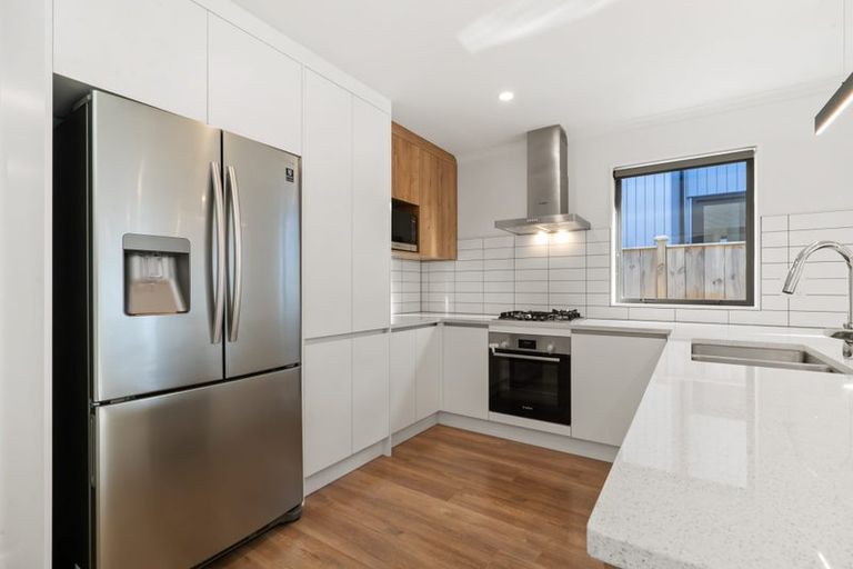 Photo of property in 16 Waka Ama Road, Karaka, Papakura, 2113