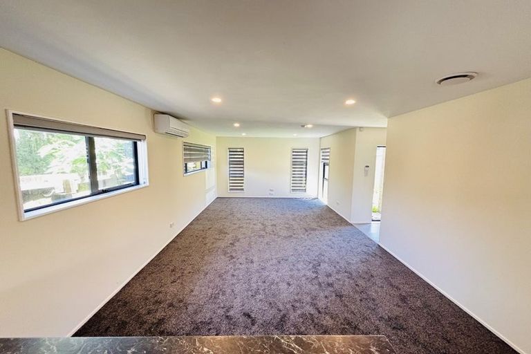 Photo of property in 7 Secretariat Place, Randwick Park, Auckland, 2105