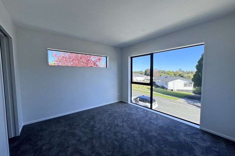 Photo of property in 8 Hobart Crescent, Wattle Downs, Auckland, 2103