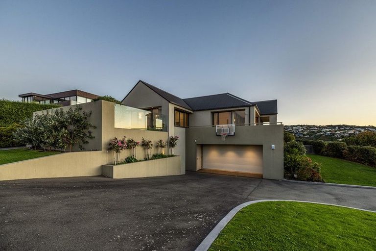 Photo of property in 60 Glenstrae Road, Redcliffs, Christchurch, 8081