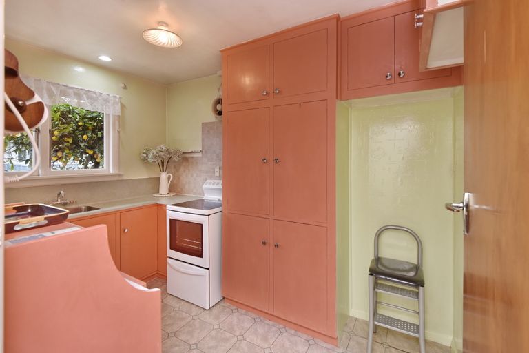Photo of property in 4 Hudson Street, Bryndwr, Christchurch, 8053
