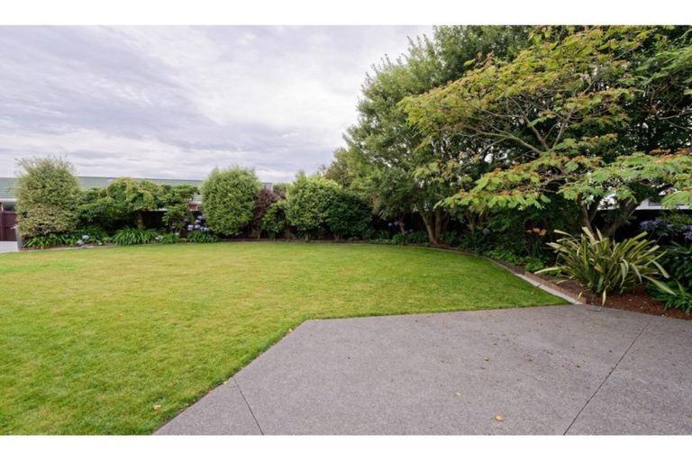 Photo of property in 36 Kirsten Place, Parklands, Christchurch, 8083