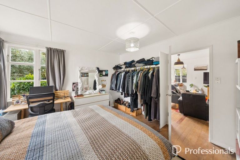 Photo of property in 6 Anson Grove, Naenae, Lower Hutt, 5011