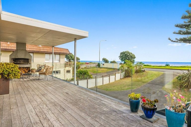 Photo of property in 79 Marine Parade, Paraparaumu Beach, Paraparaumu, 5032