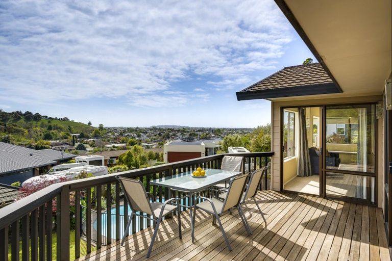 Photo of property in 41 Churchill Drive, Taradale, Napier, 4112