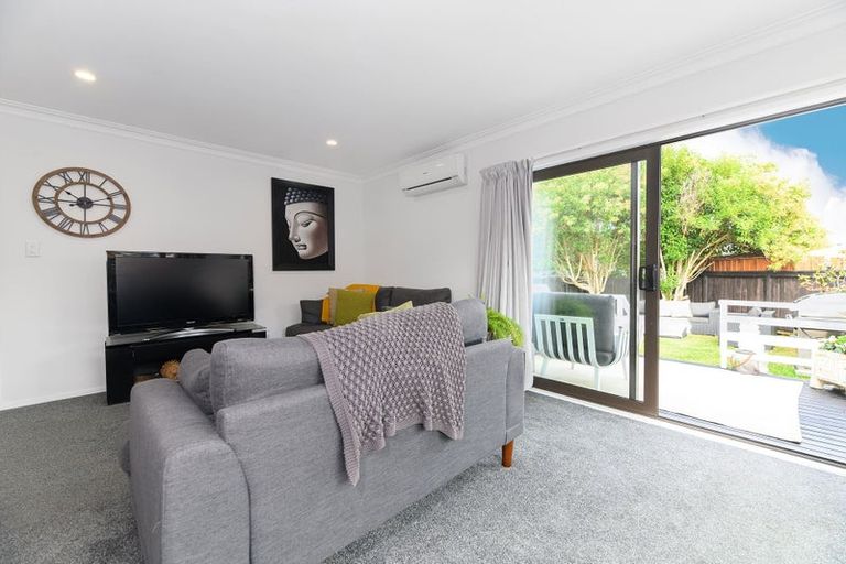 Photo of property in 63a Nile Road, Milford, Auckland, 0620