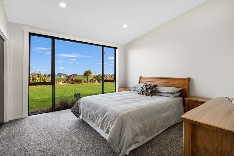 Photo of property in 106b Watt Livingstone Road, Westmere, Whanganui, 4574