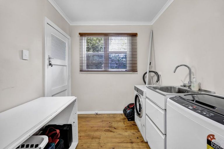 Photo of property in 16 Manchester Street, Patea, 4520