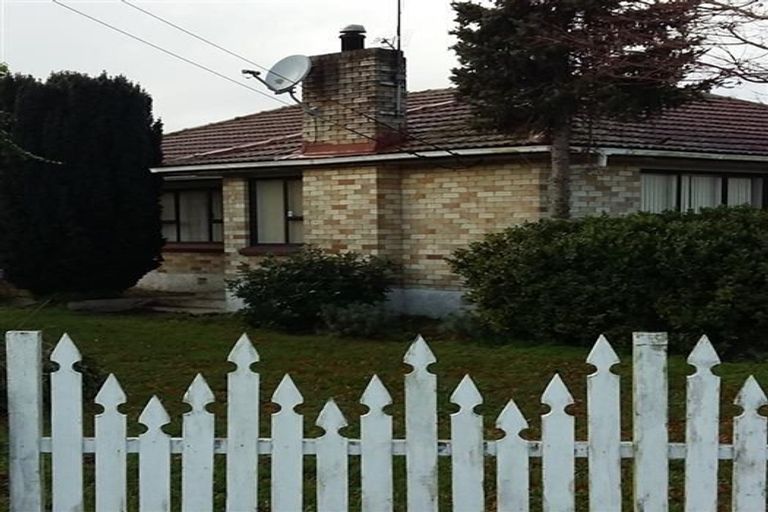 Photo of property in 1/115 Old Wairoa Road, Papakura, 2110