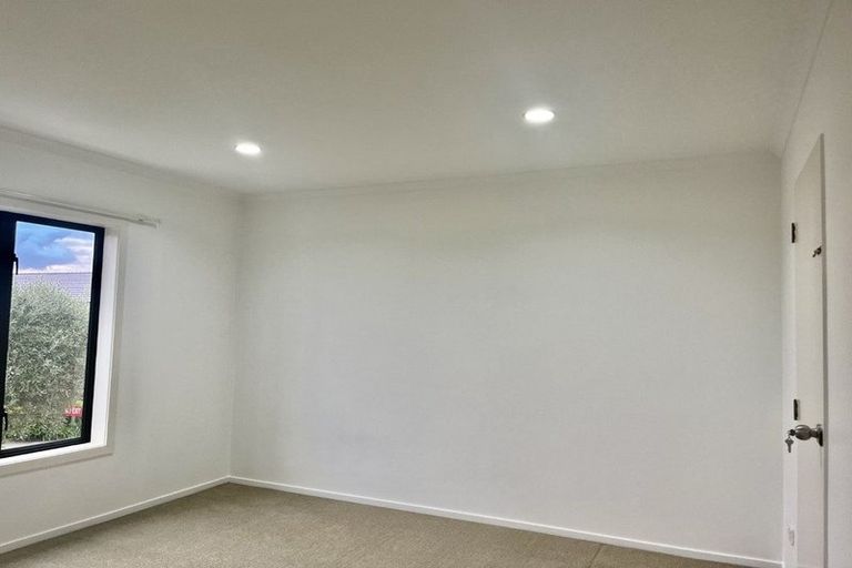 Photo of property in Tuscany Towers, 14/1 Ambrico Place, New Lynn, Auckland, 0600