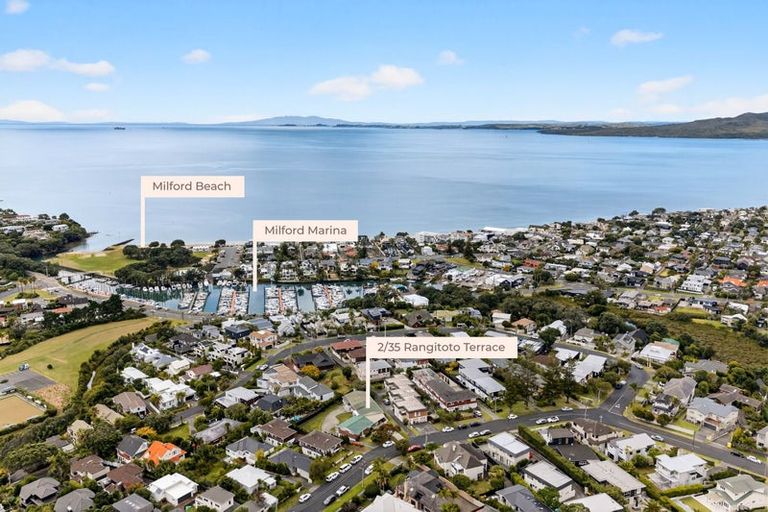 Photo of property in 2/35 Rangitoto Terrace, Milford, Auckland, 0620
