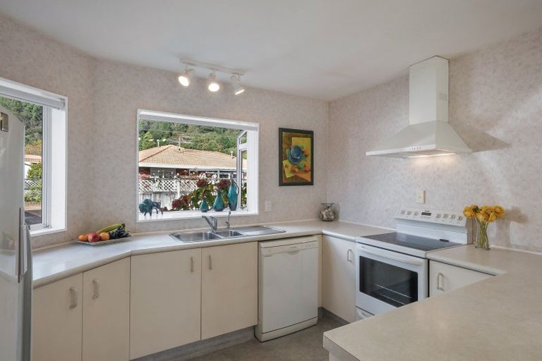 Photo of property in 25f3- Lane Street, Wallaceville, Upper Hutt, 5018