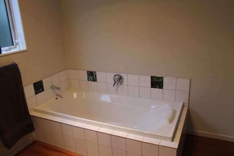 Photo of property in 24 Peel Street, Westport, 7825